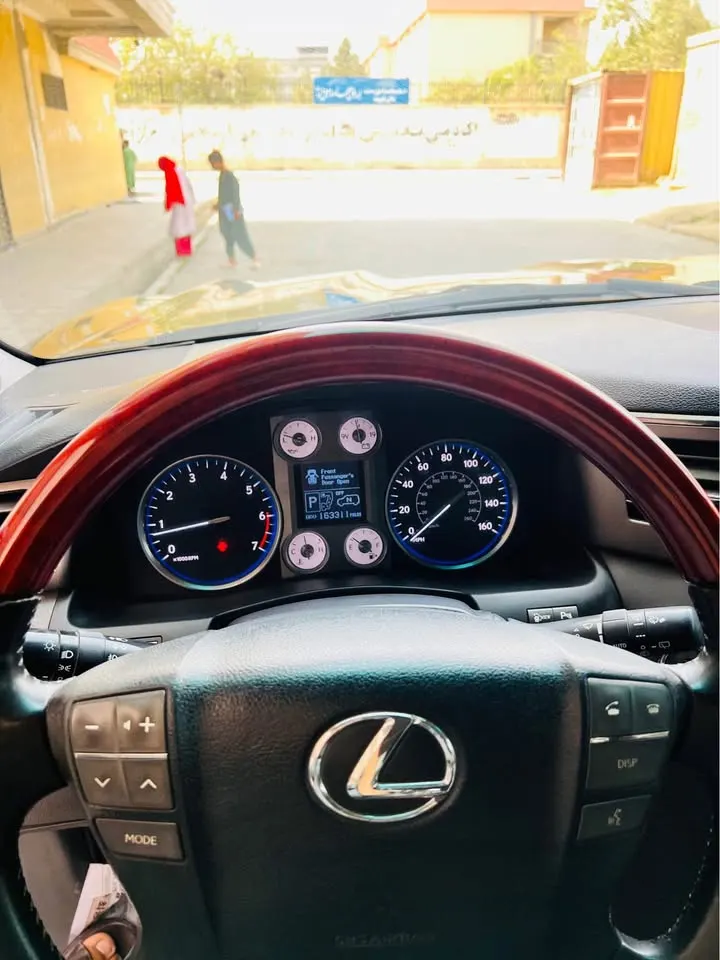 Lexus 2010 (4)