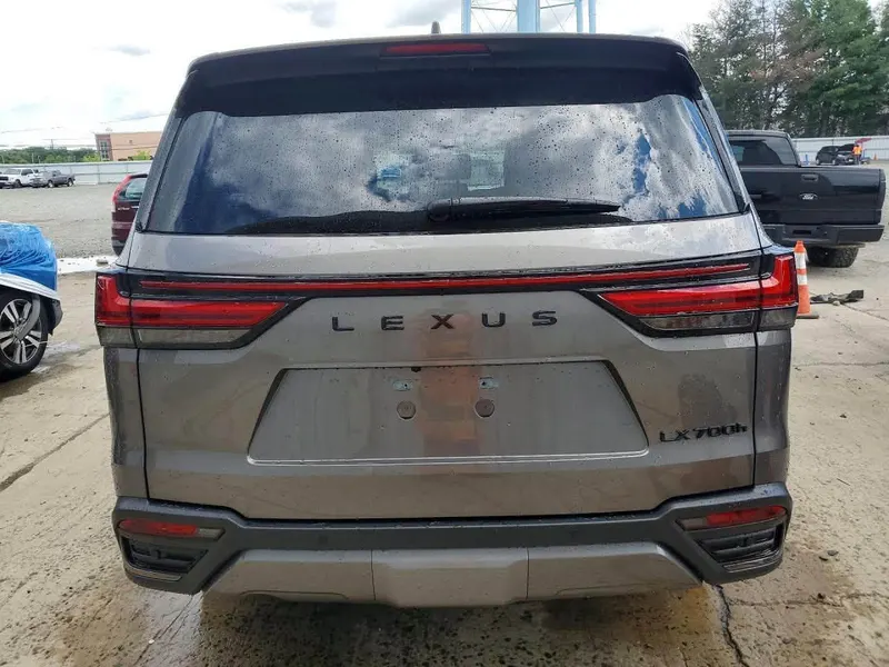 لکسس LX700 2026 (6)