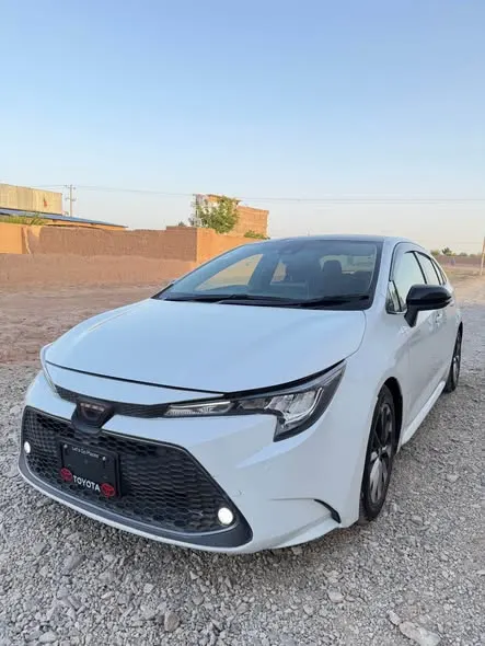 Toyota Corolla 2023 (2)