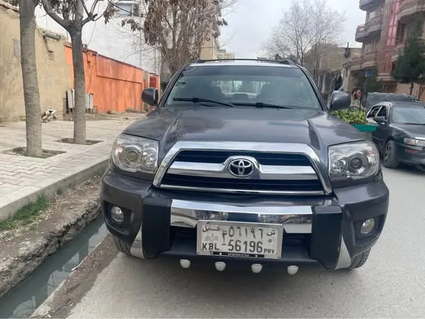 Toyota 4Runner 2004 (1)