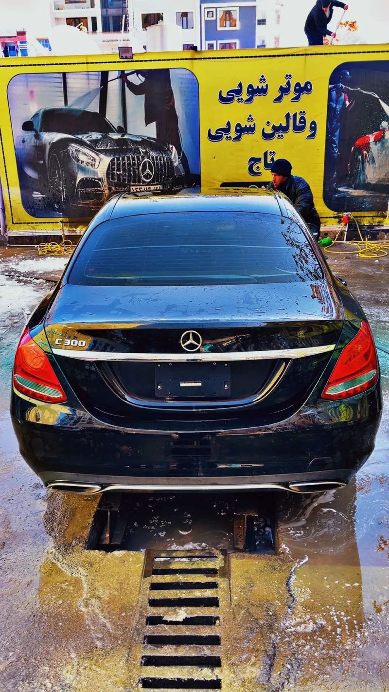 مرسیدس بنز C300 2017 (8)