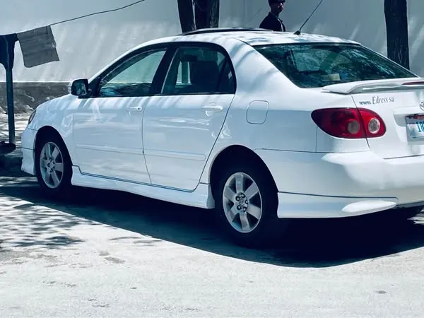Toyota Corolla 2006 (2)