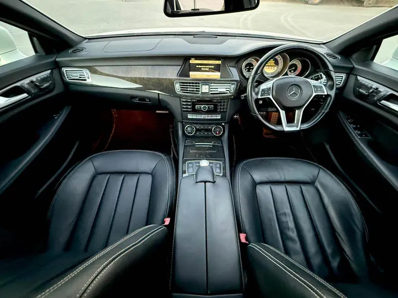 Mercedes-Benz 2012 (4)