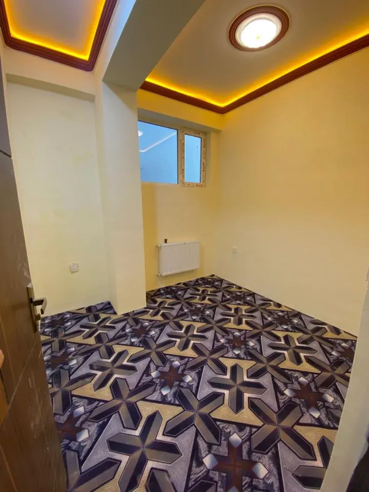 Apartment for sale, 3 rooms, 130 m², with yard, District 15 (3)