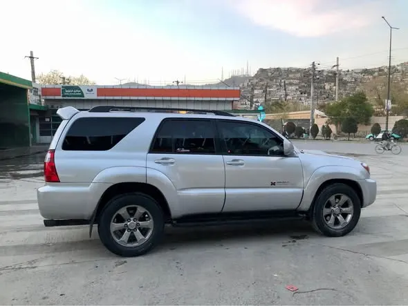 Toyota 4Runner 2005 (2)
