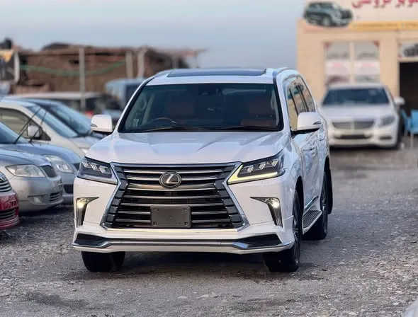 Lexus LX570 2018 (2)