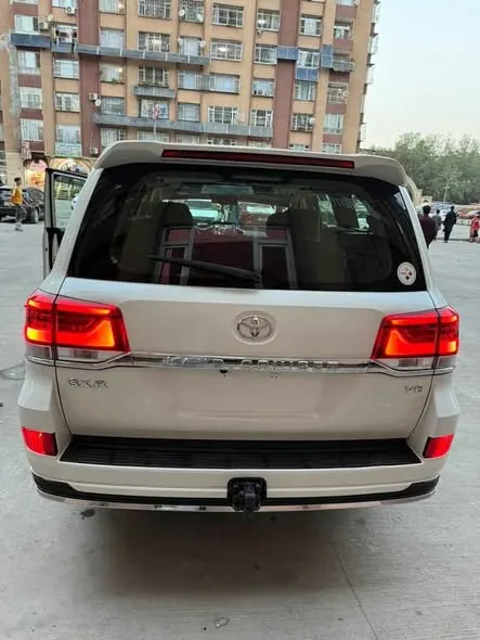 Toyota Land Cruiser 2008 (3)