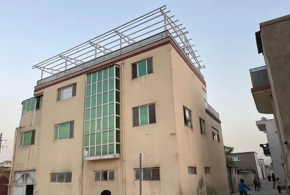 3-storey house for sale, 9 rooms, 200 m², Wazirabad, District 10 (1)