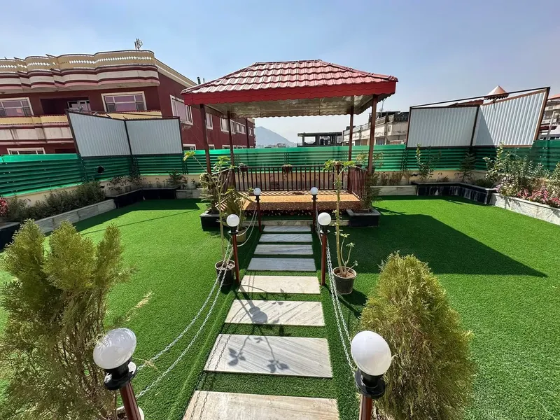 د پلورنې لپاره نوی اپارتمان، 4 خونې، 275 m²، له بام ټراس سره، د تیمني پروژه، کابل (4)