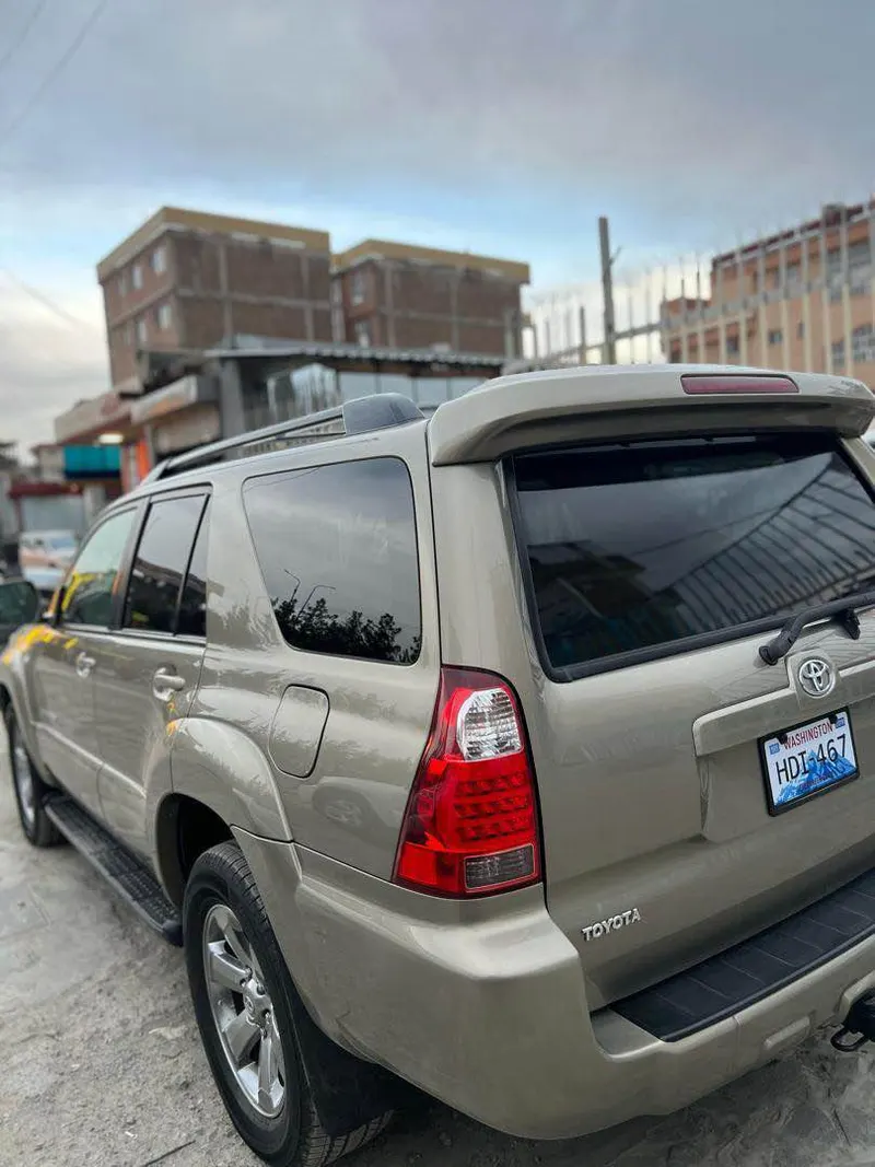 Toyota 4Runner 2007 (2)