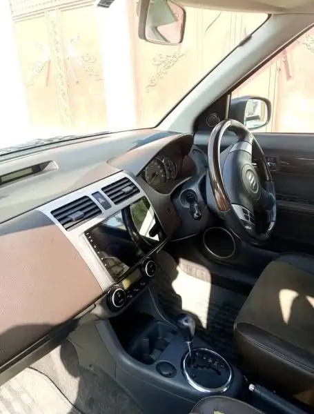 Suzuki Swift 2009 (4)