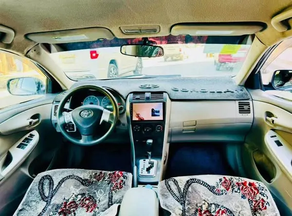 Toyota Corolla 2010 (3)
