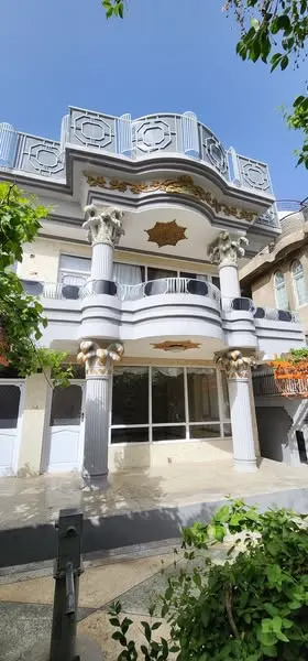 د پلورنې درې پوړیز ودانۍ، 8 خونې، 300 m²، ایوب خان مینه، ناحیه 7، کابل (1)