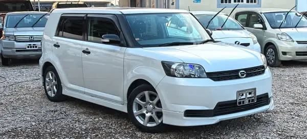 Toyota Rumion 2010 (1)