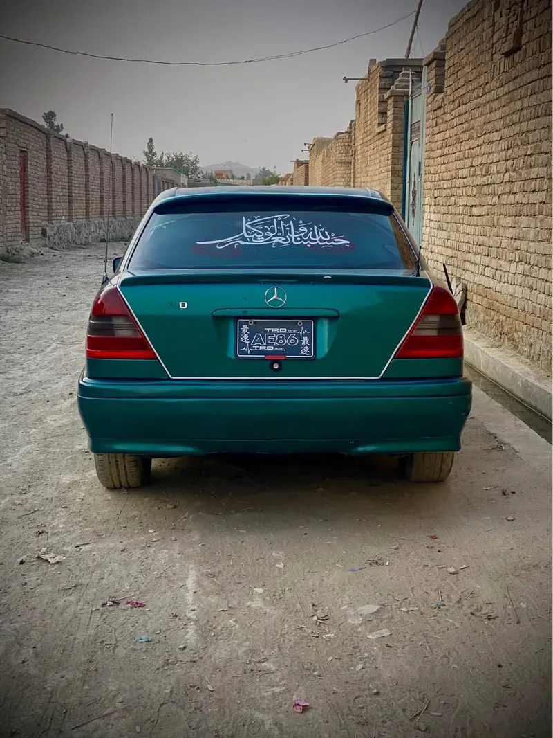 Mercedes-Benz 1995 (3)