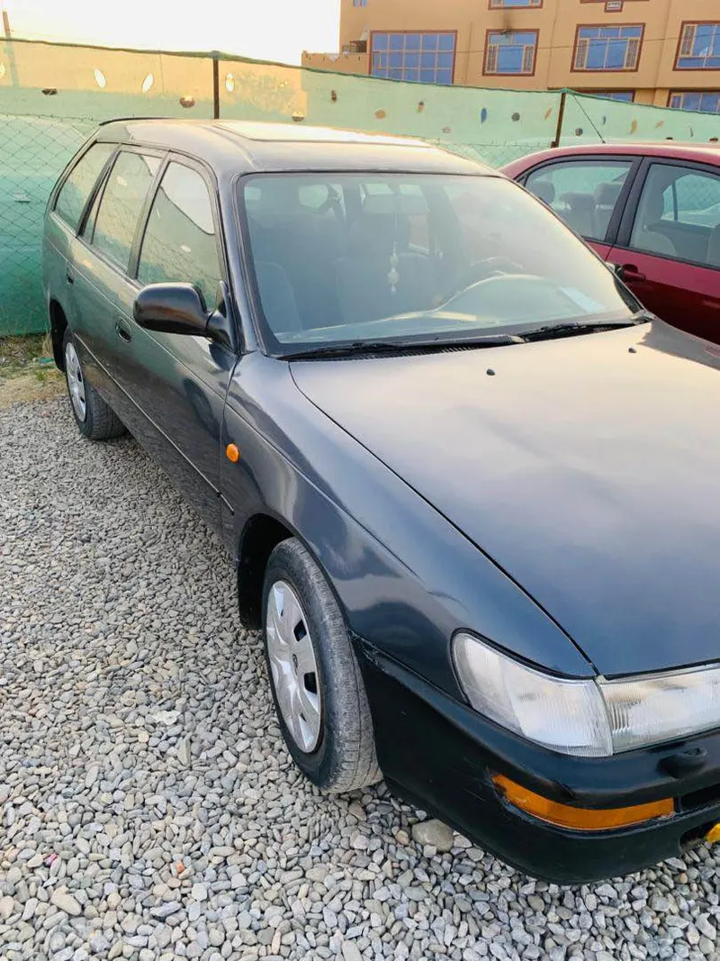 Toyota Corolla 1993 (2)