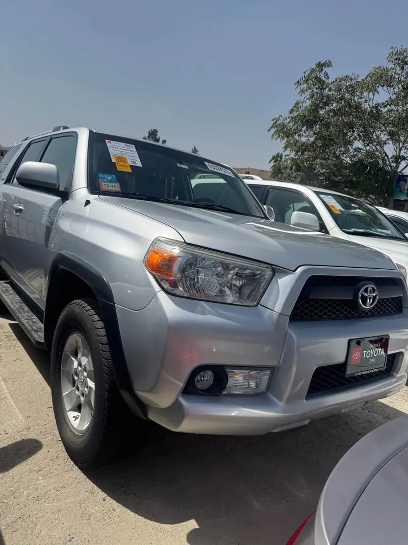 Toyota 4 Runner 2011 (1)