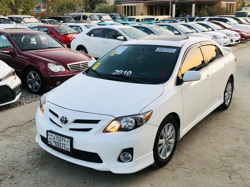 Toyota Corolla 2010 (2)
