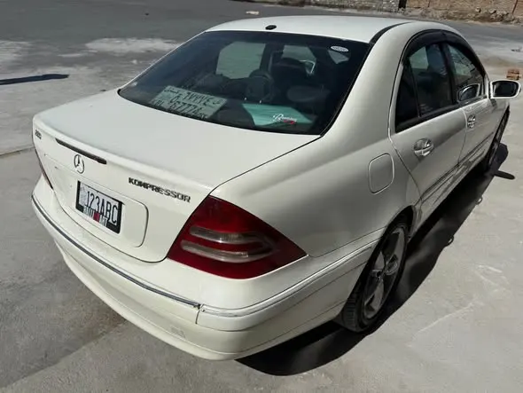 Mercedes-Benz 2003 (3)