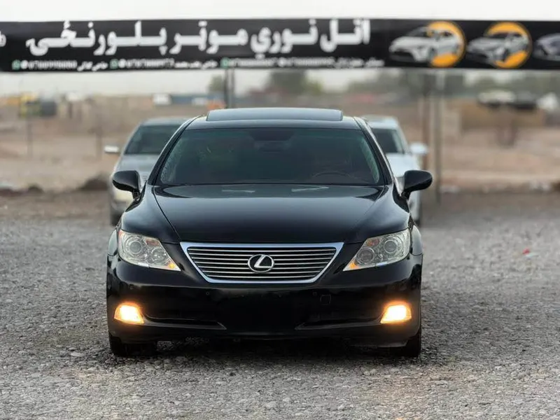 Lexus LS460 2007 (1)
