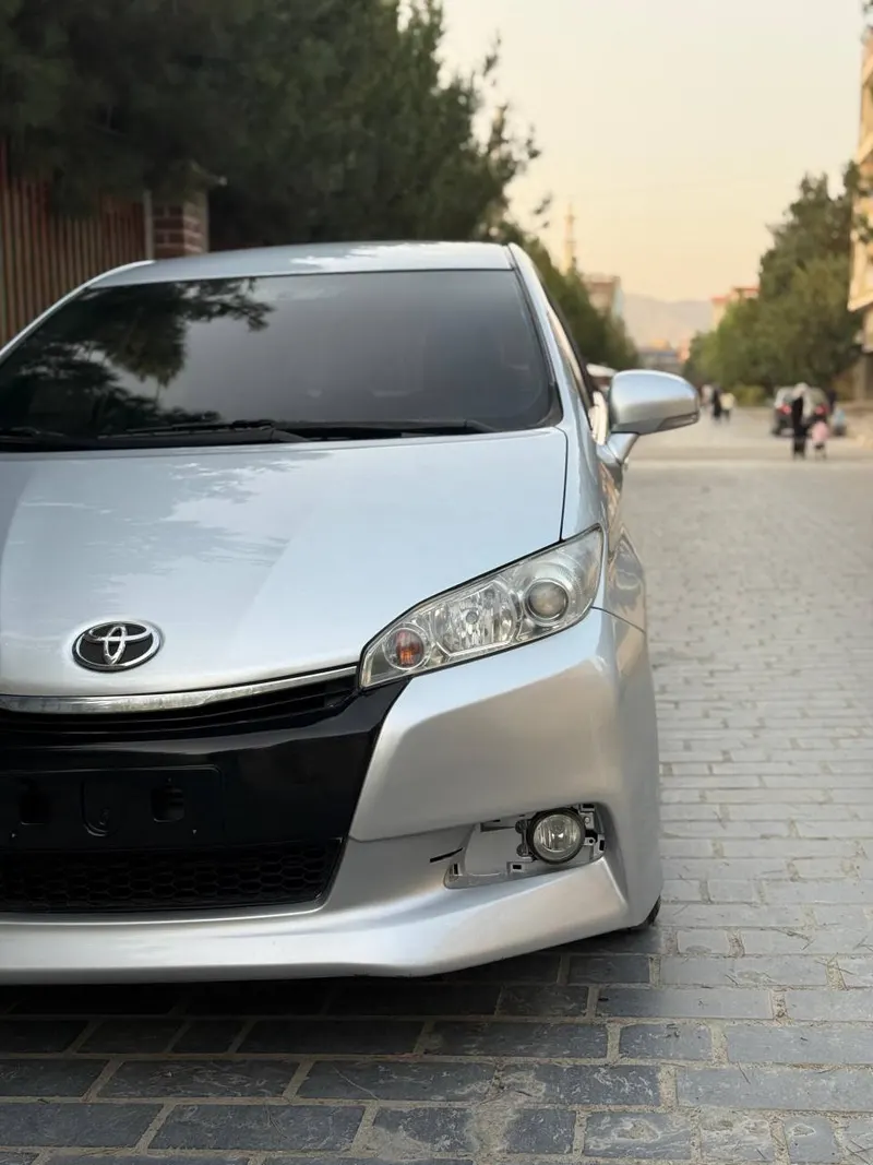 Toyota Fielder 2015 (1)