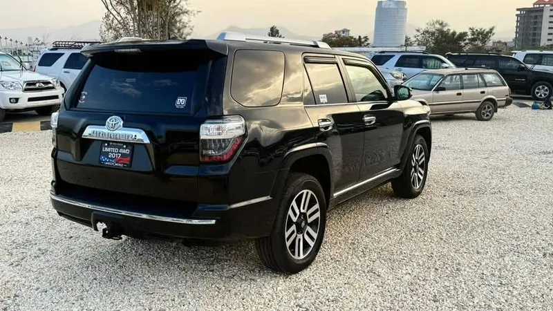 Toyota 4 Runner 2017 (3)