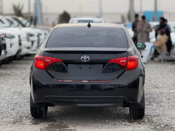 Toyota Corolla S 2015 (3)