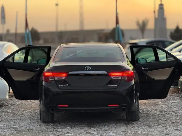 Toyota Mark X Premium 2012 (3)
