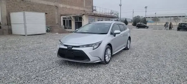 Toyota Fielder Hybrid 2020 (2)