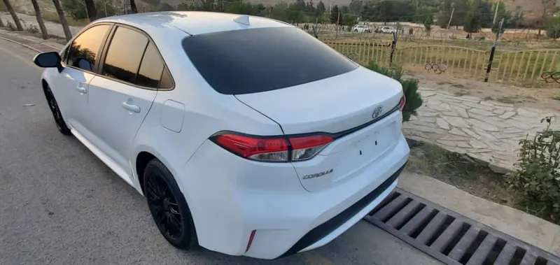 Toyota Corolla 2021 (2)