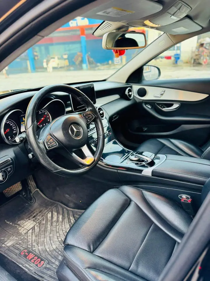 Mercedes-Benz 2016 (4)