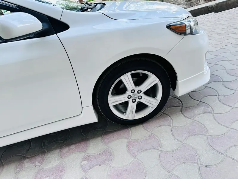 Toyota Corolla 2011 (5)