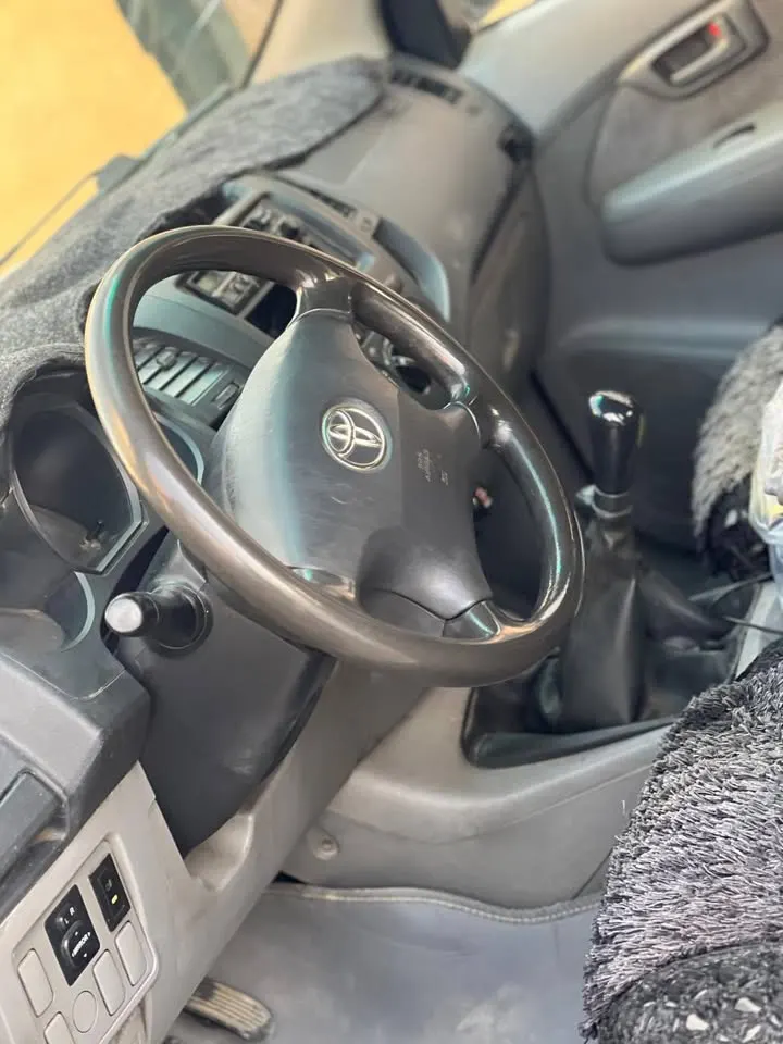 Toyota 2008 (4)