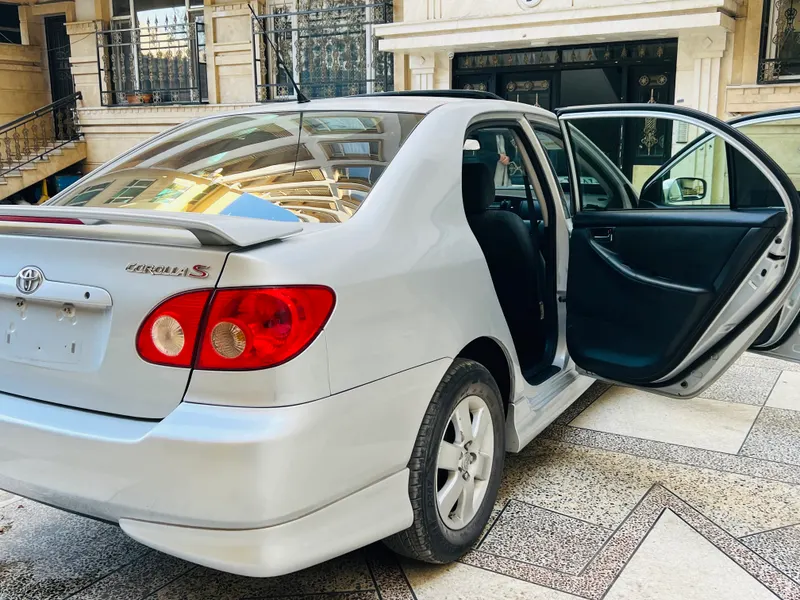 Toyota Corolla 2006 (4)