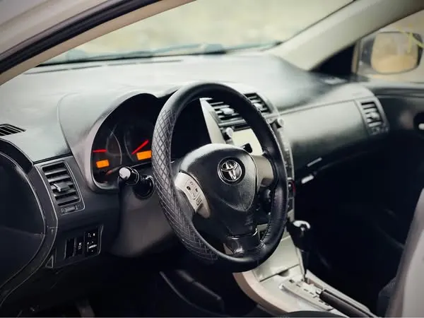 Toyota Corolla S 2010 (4)