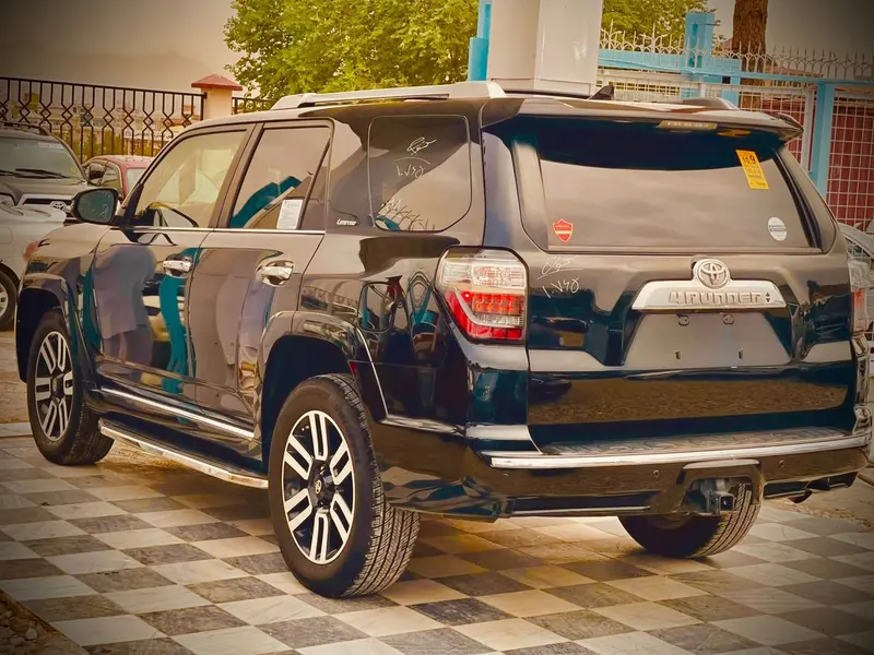 Toyota 4 Runner 2016 (3)