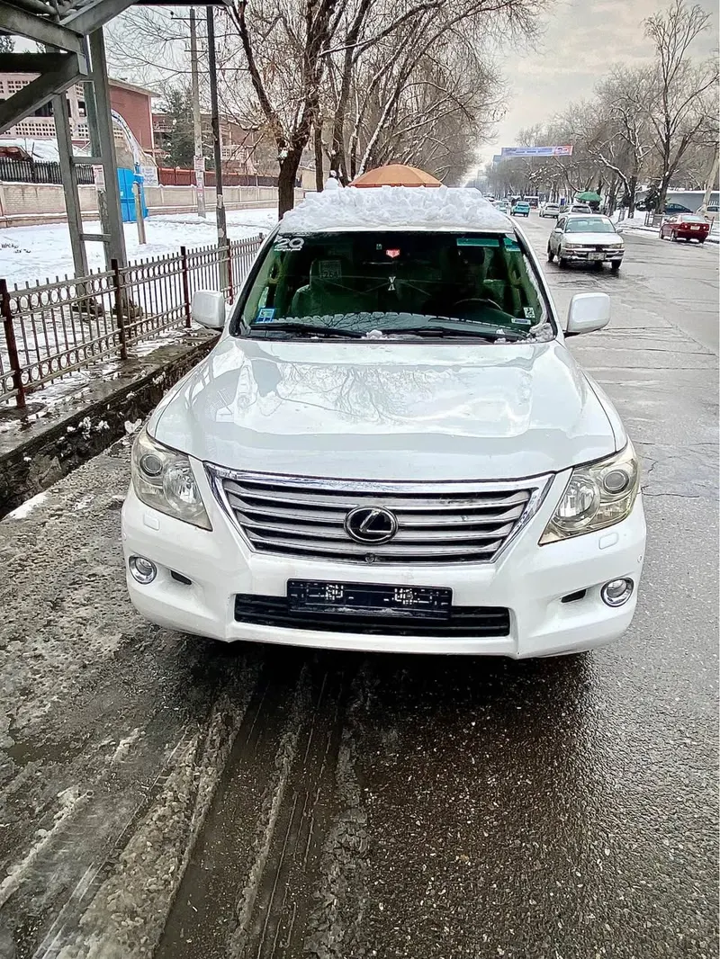 Lexus Lx 570 2011 (1)