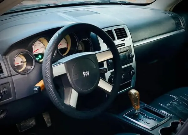 Dodge Charger 2007 (4)