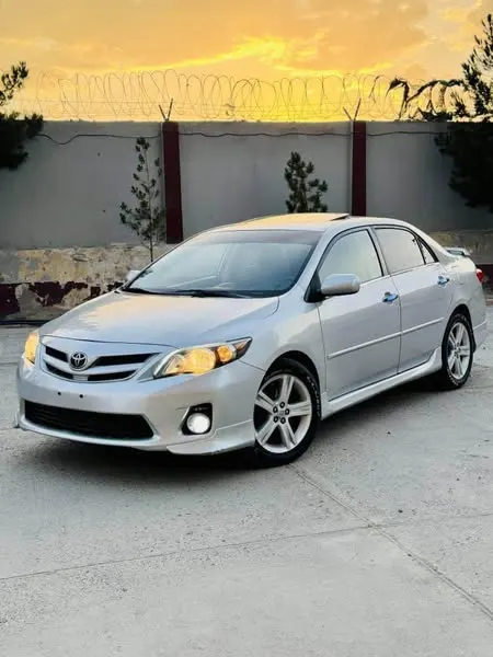 Toyota Corolla 2013 (1)