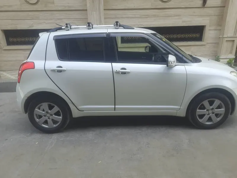 Suzuki Swift 2008 (3)