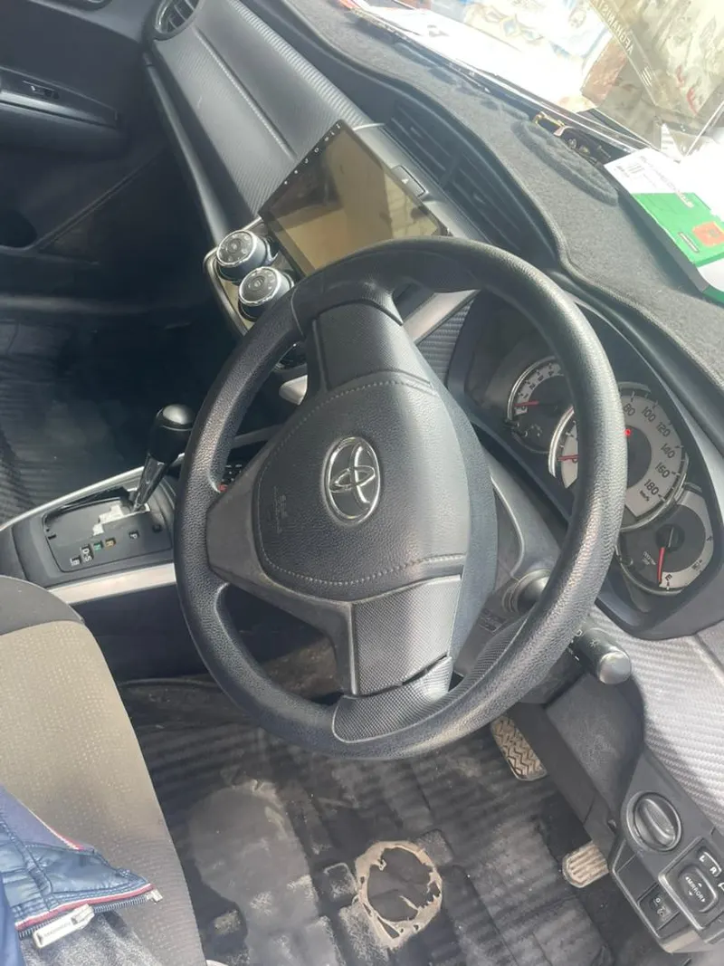 Toyota Fielder 2014 (2)