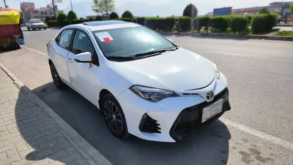 Toyota Corolla 2015 (1)
