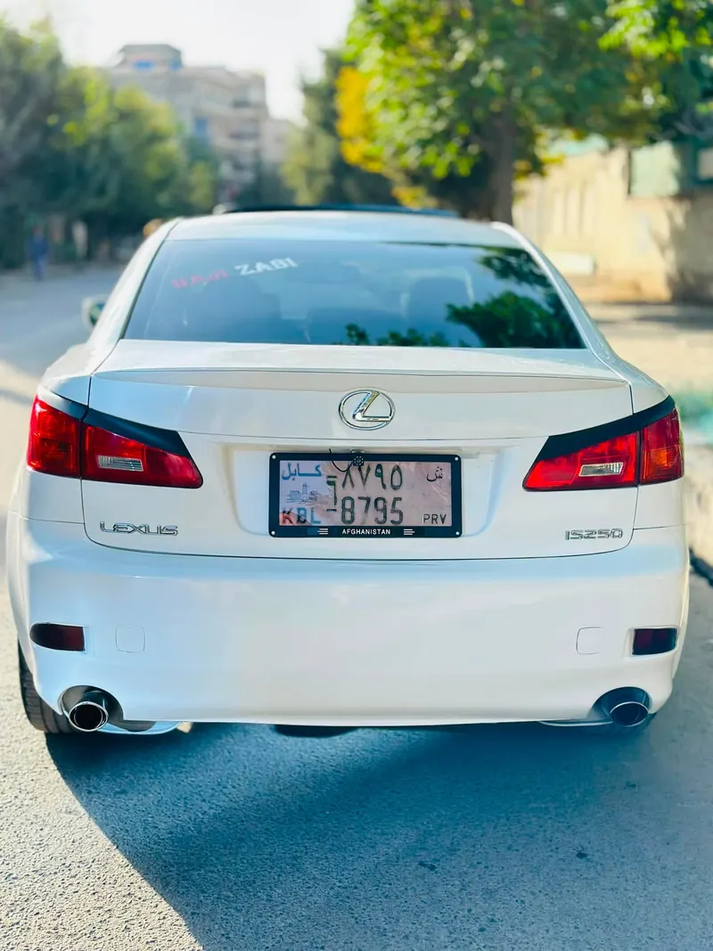 لکسس IS250 2006 (4)