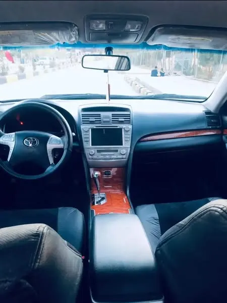 Toyota Camry 2010 (3)