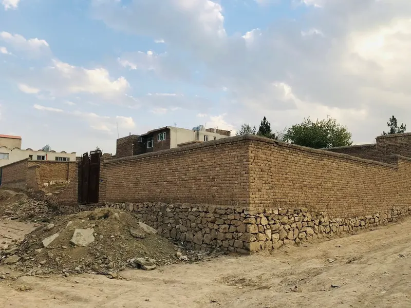 دیوال لرونکی ځمکه د پلورنې لپاره، 4 بسوه، مارشال سړک، ناحیه 17، کابل (3)