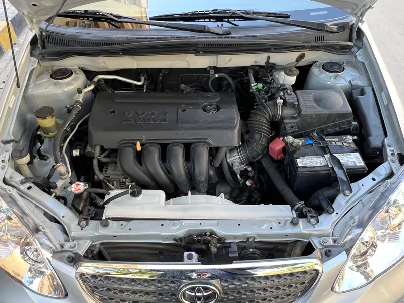 Toyota Corolla 2005 (5)