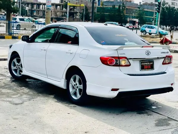 Toyota Corolla 2010 (2)