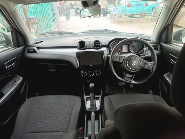 Suzuki Swift 2018 (4)