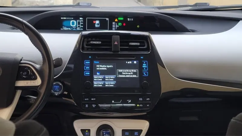 Toyota Prius 2017 (7)