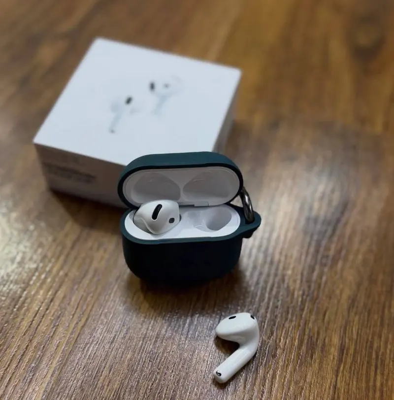AirPods 4 (1)